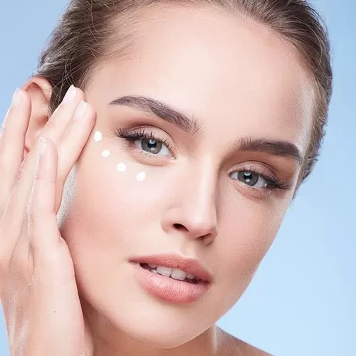 کرم دور چشم از بین برنده سیاهی و لک دور چشم برند لاکچری کویین فرانسه